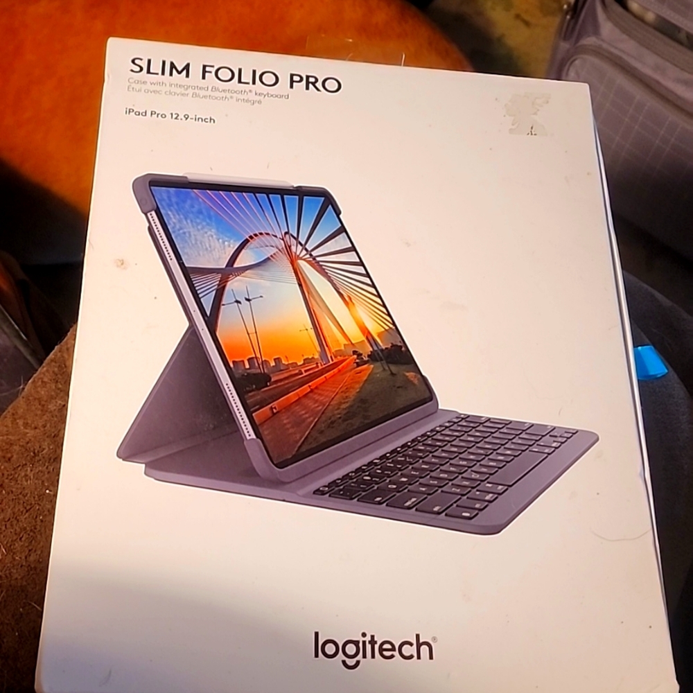 Logitech slim Filio Pro case/keyboard